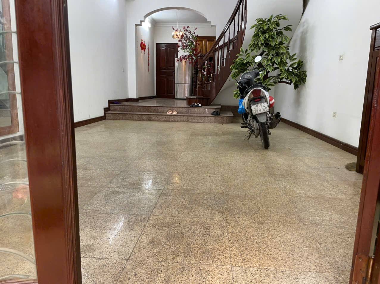 Cho thuê nhà Trần Khát Chân kinh doanh tốt, 4 tầng x 80m2, 5 PN, 25 Triệu vào ngay - Ảnh 1
